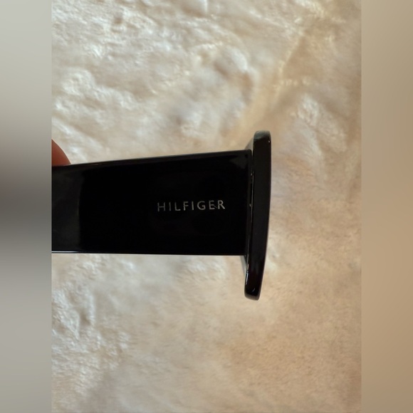 Tommy Hilfiger Black Women's Sunglasses - Picture 5 of 9